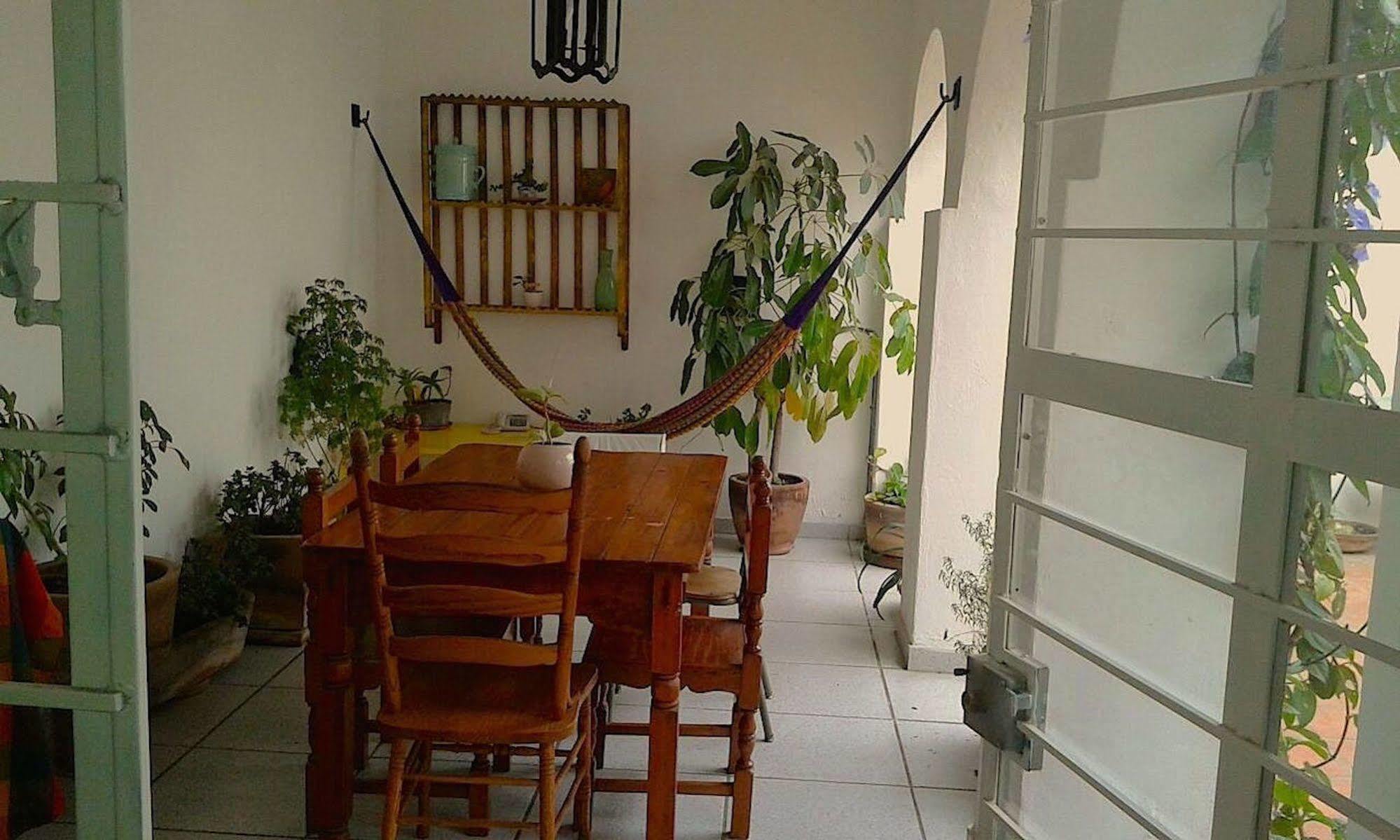 Casa Canario Hostel Guadalajara Buitenkant foto