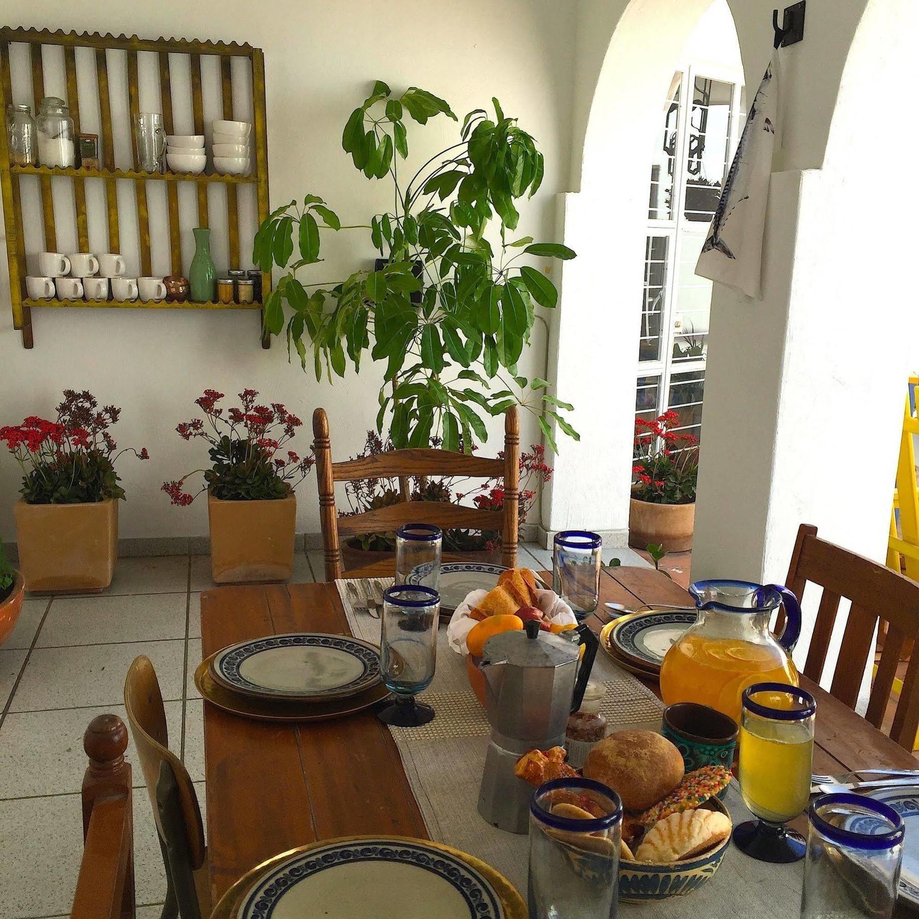Casa Canario Hostel Guadalajara Buitenkant foto